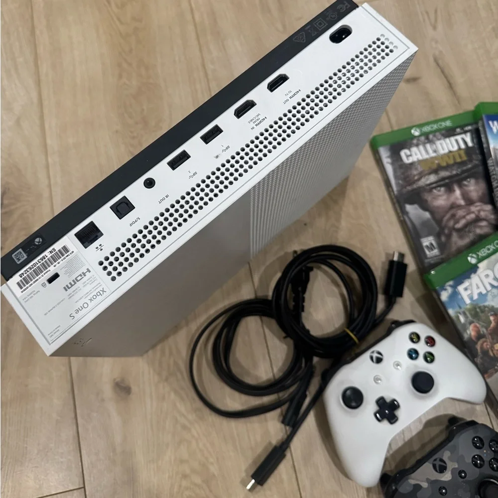 Xbox One S - Picture 5 of 6